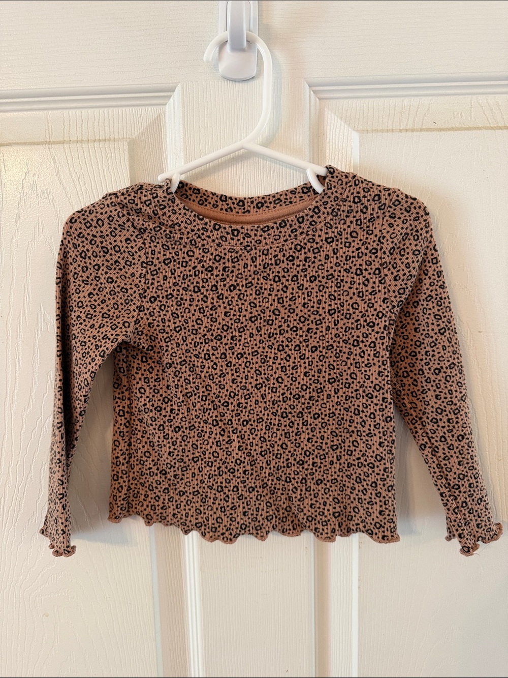 Cat & Jack 18 months long sleeve 🐆